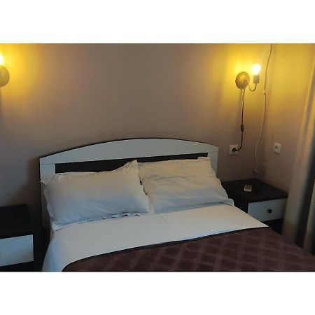 Hotel Lux Tiflis Dış mekan fotoğraf
