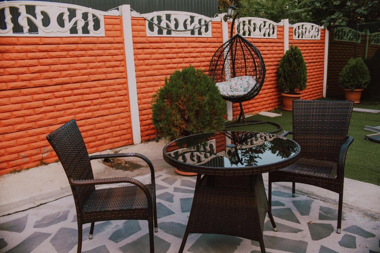Hotel Lux Tiflis Dış mekan fotoğraf
