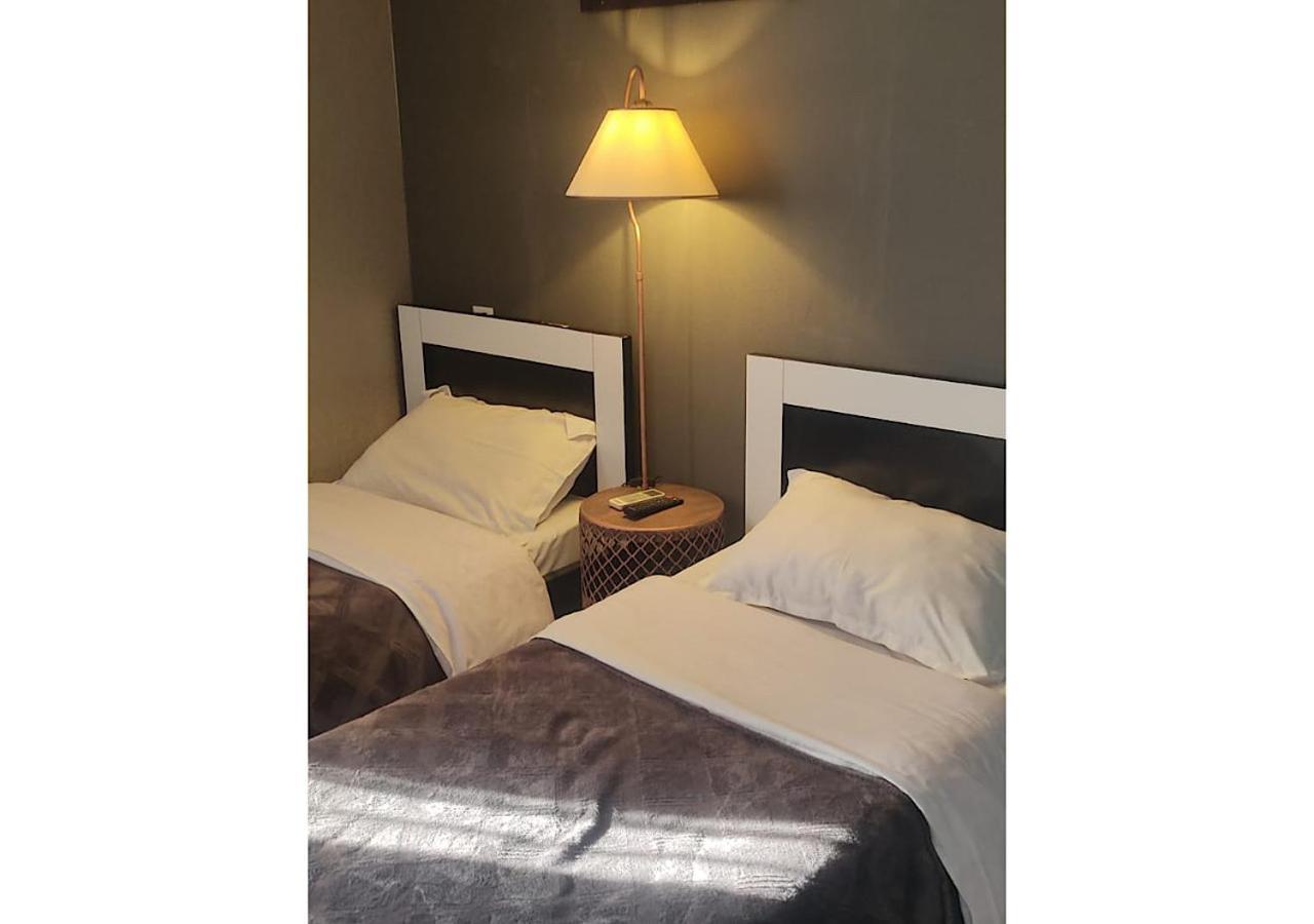 Hotel Lux Tiflis Dış mekan fotoğraf